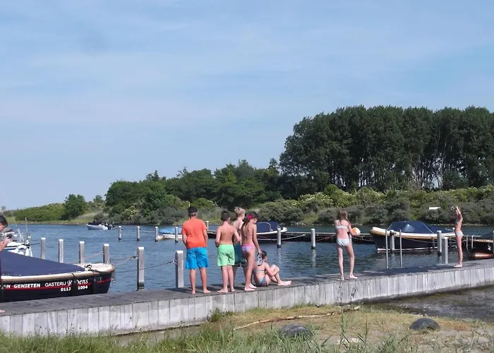 Comfortabel Vakantiehuis Aan Zee En Meer !